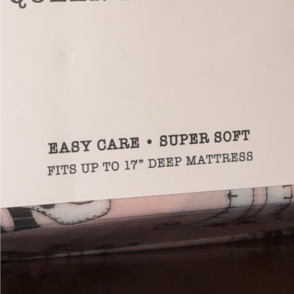 NWT Rae Dunn Pink Queen Sheet Set Halloween Witch’s Shoes/Boots Super Soft - Picture 4 of 6